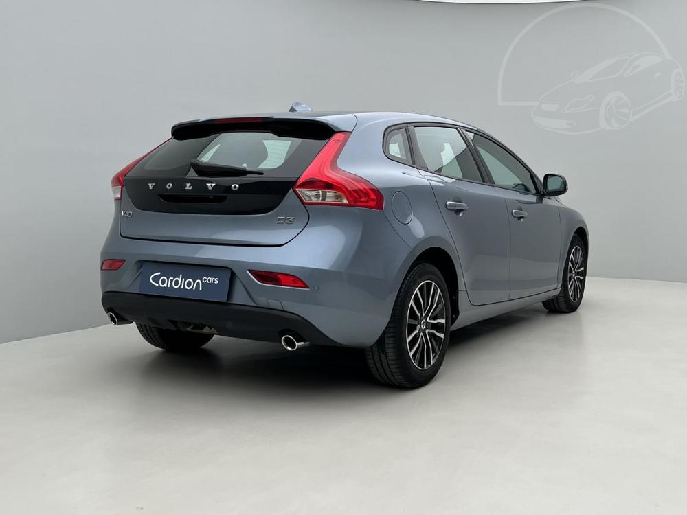 Volvo V40 D3 MOMENTUM AUT 1.maj.