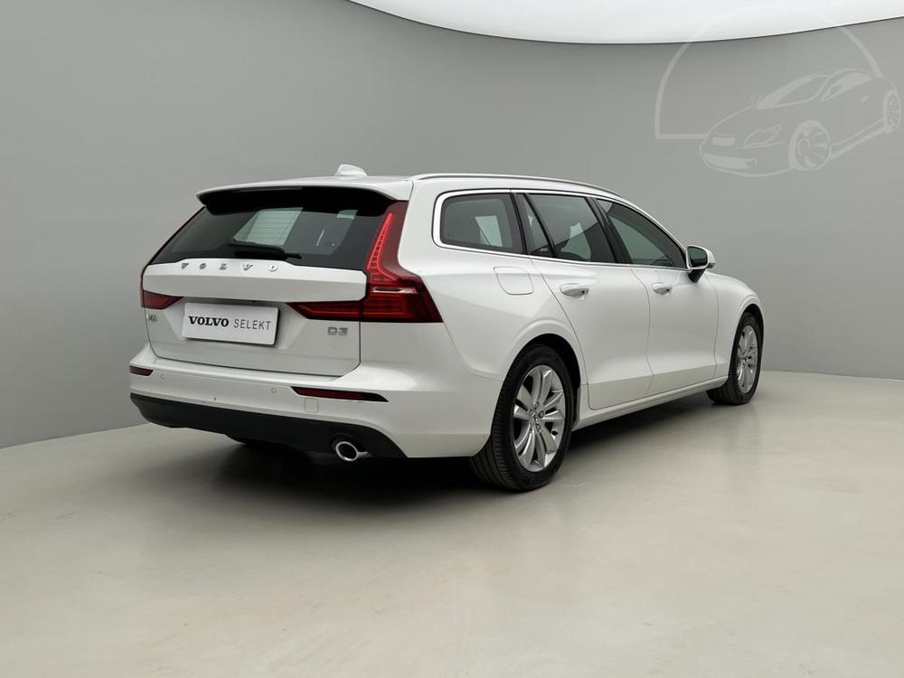 Volvo V60 D3 MOMENTUM REZERVACE