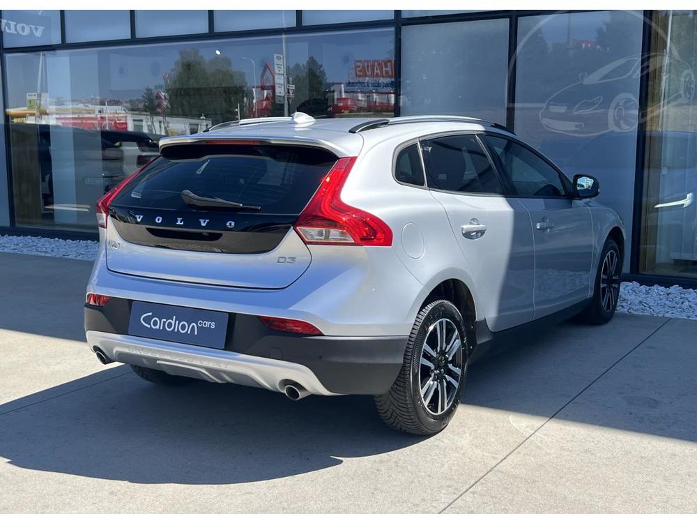 Volvo V40 CROSS COUNTRY D3 MOMENTUM