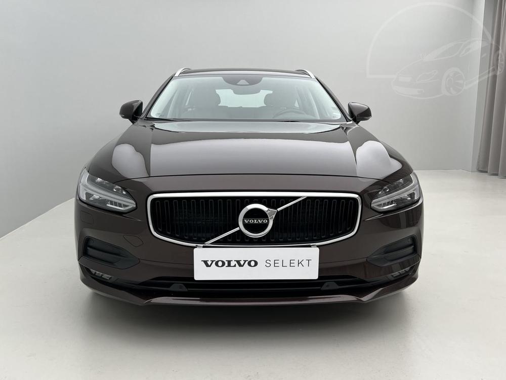 Volvo V90 D4 MOMENTUM AUT