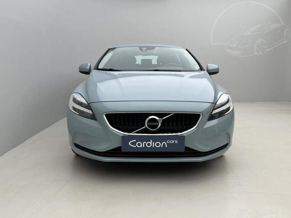 Volvo V40 T2 MOMENTUM