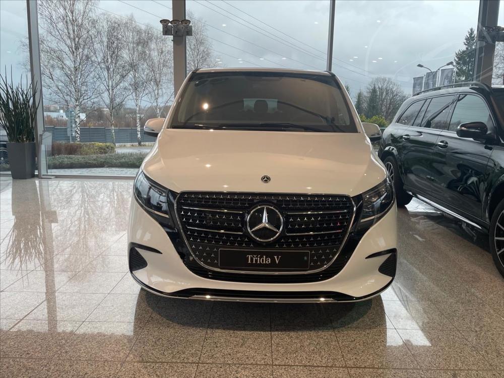 Mercedes-Benz  300 d / Avantgarde / L / 4M