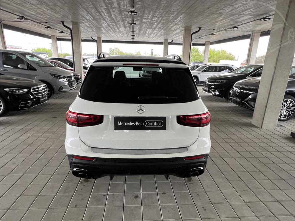 Mercedes-Benz GLB . Mercedes-AMG 35 4MATIC