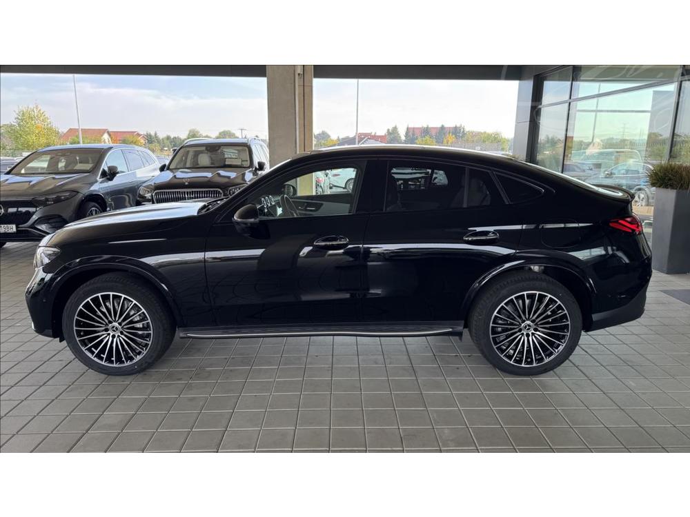 Mercedes-Benz GLC 300 e 4MATIC kup