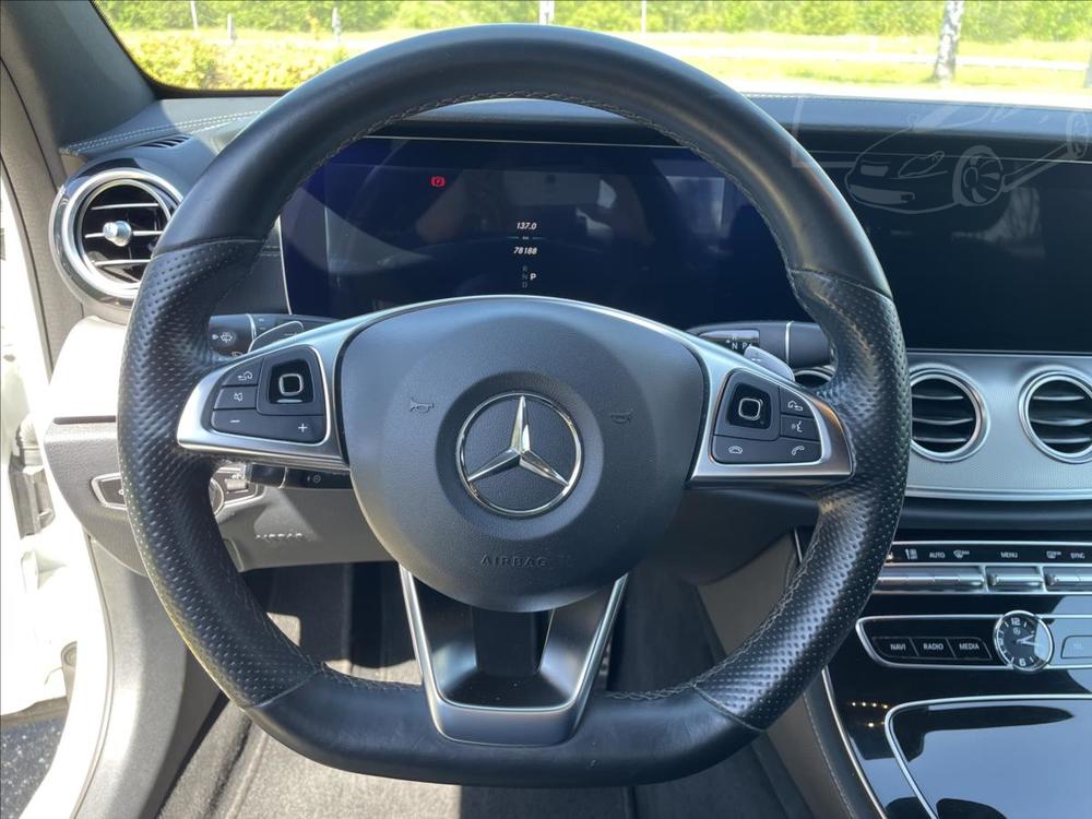 Mercedes-Benz E E 220 d 4MATIC AMG