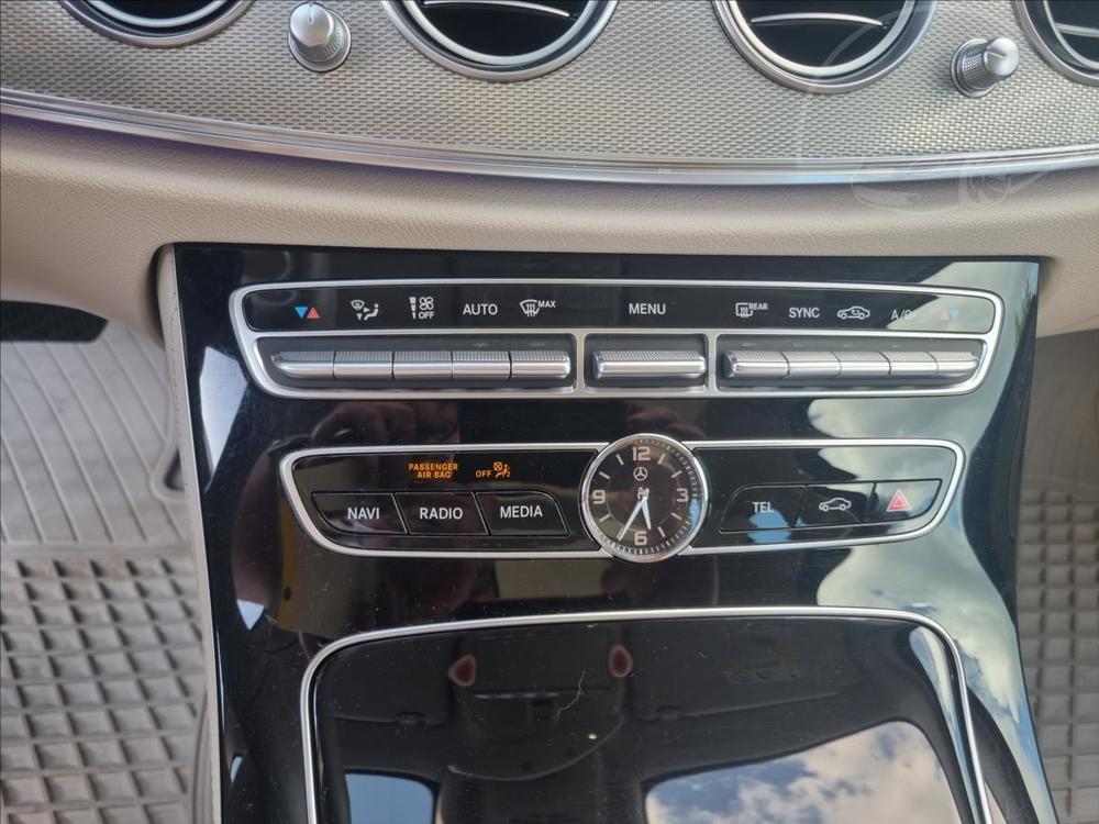 Mercedes-Benz E E 220 d 4MATIC EXCLUSIVE