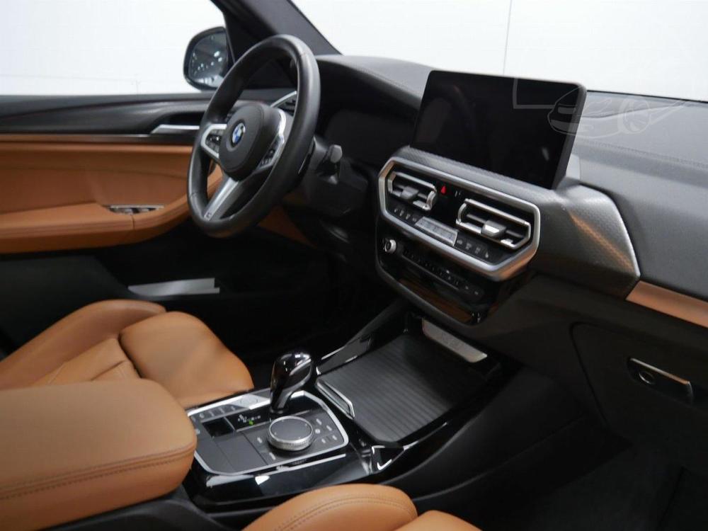 BMW X3 30i xDrive Laser Tan