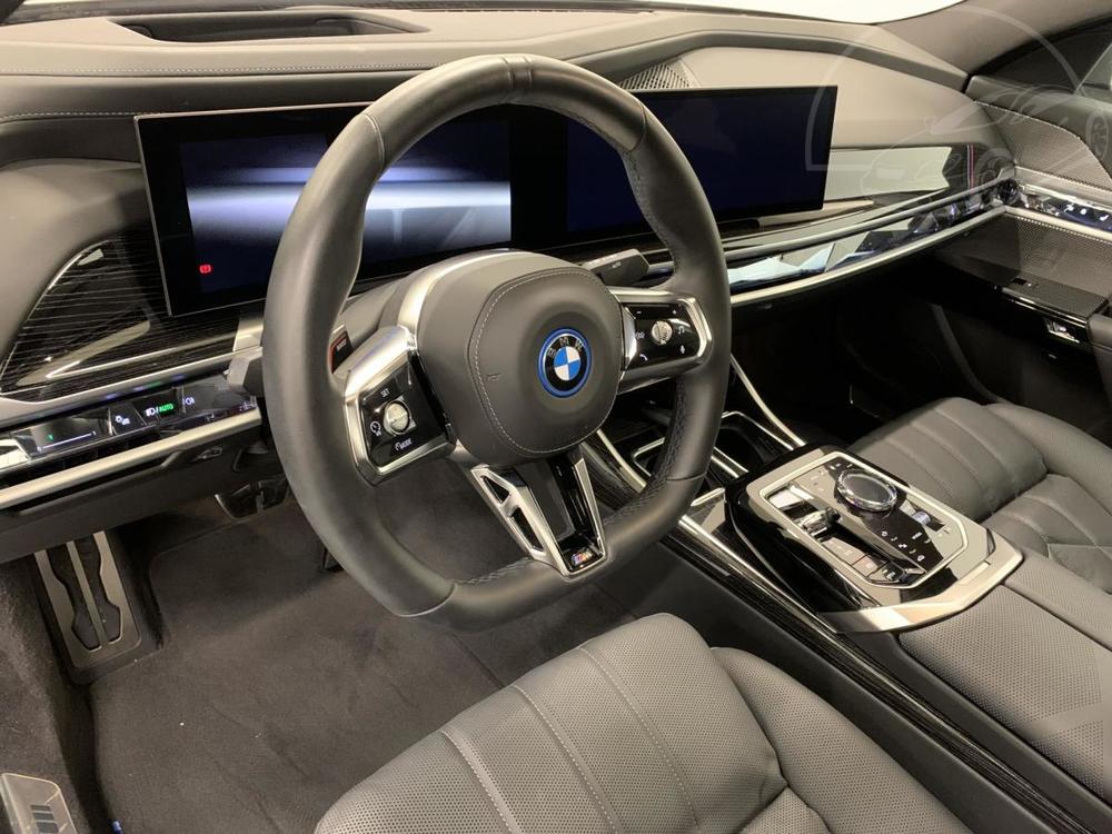 BMW iX i7 xDrive60