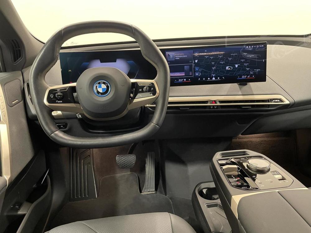 BMW iX xDrive40