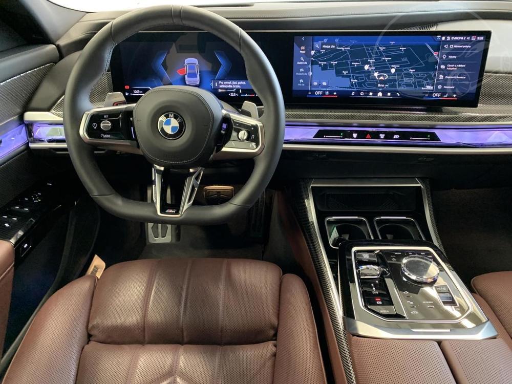 BMW iX 740d xDrive Sedan