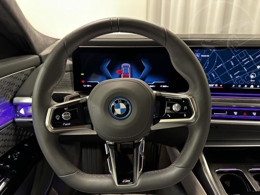 BMW i7 M70 xDrive Sedan