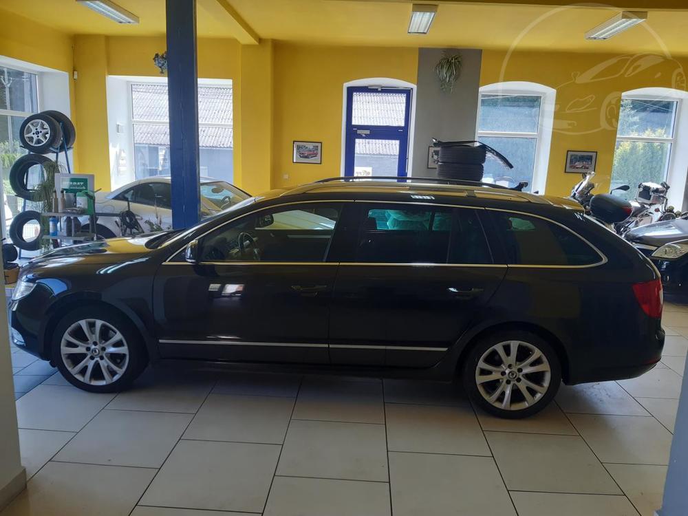 koda Superb 2.0 TDI Combi DSG NAVI XENON