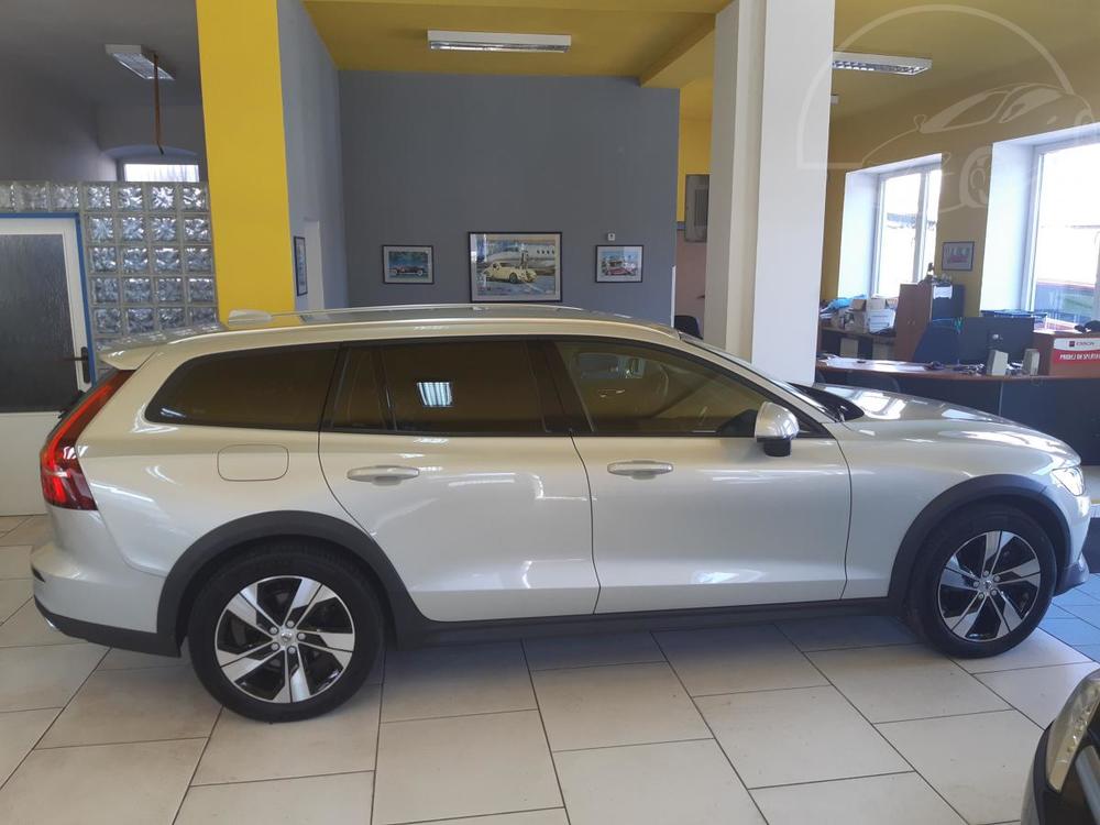 Volvo V60 CrossCountry 2.0 d