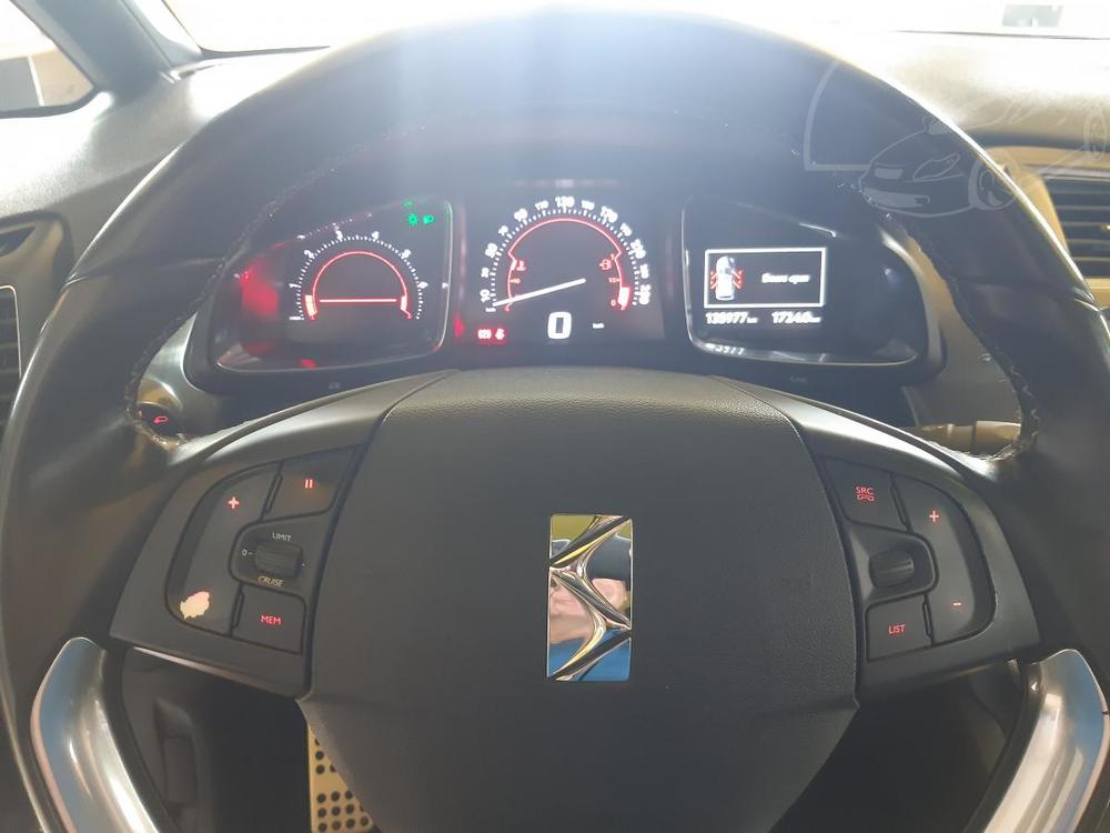 Citron DS5 1.6 i 200PS NAVI SPORT