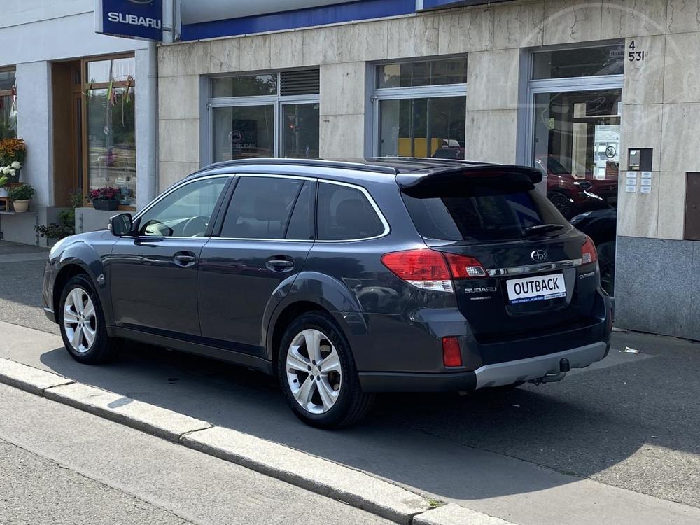 Subaru OUTBACK 3.6R Comfort 5AT MR 2012