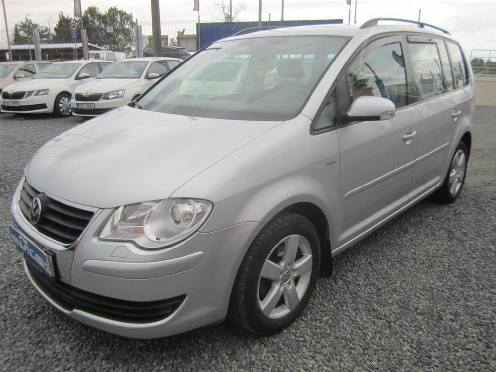 Volkswagen Touran 2.0TDi DSG Trend, KLIMA