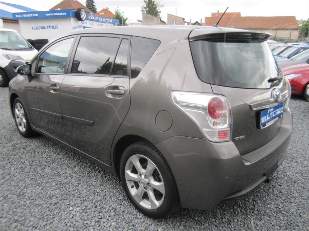 Toyota Verso 1.8 Valvematic, Bi-xenony