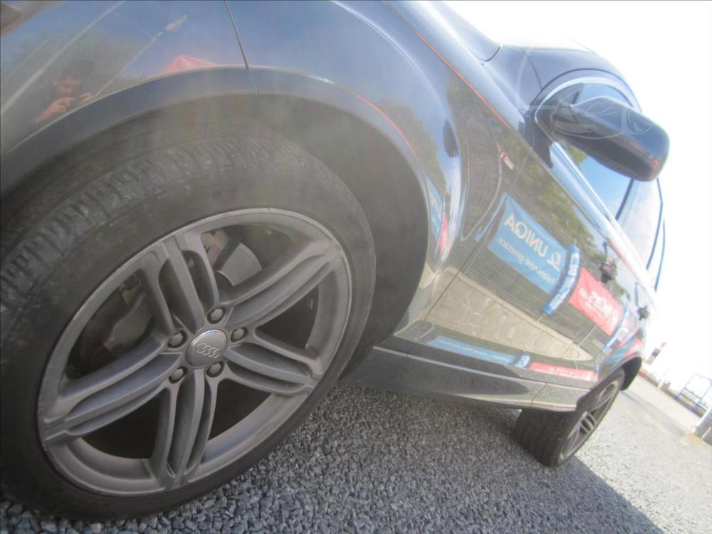 Audi Q7 3.0TDi V6 S-Line quattro tiptr