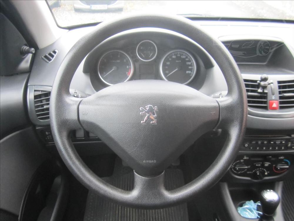 Peugeot 206 +  1.1i KLIMA