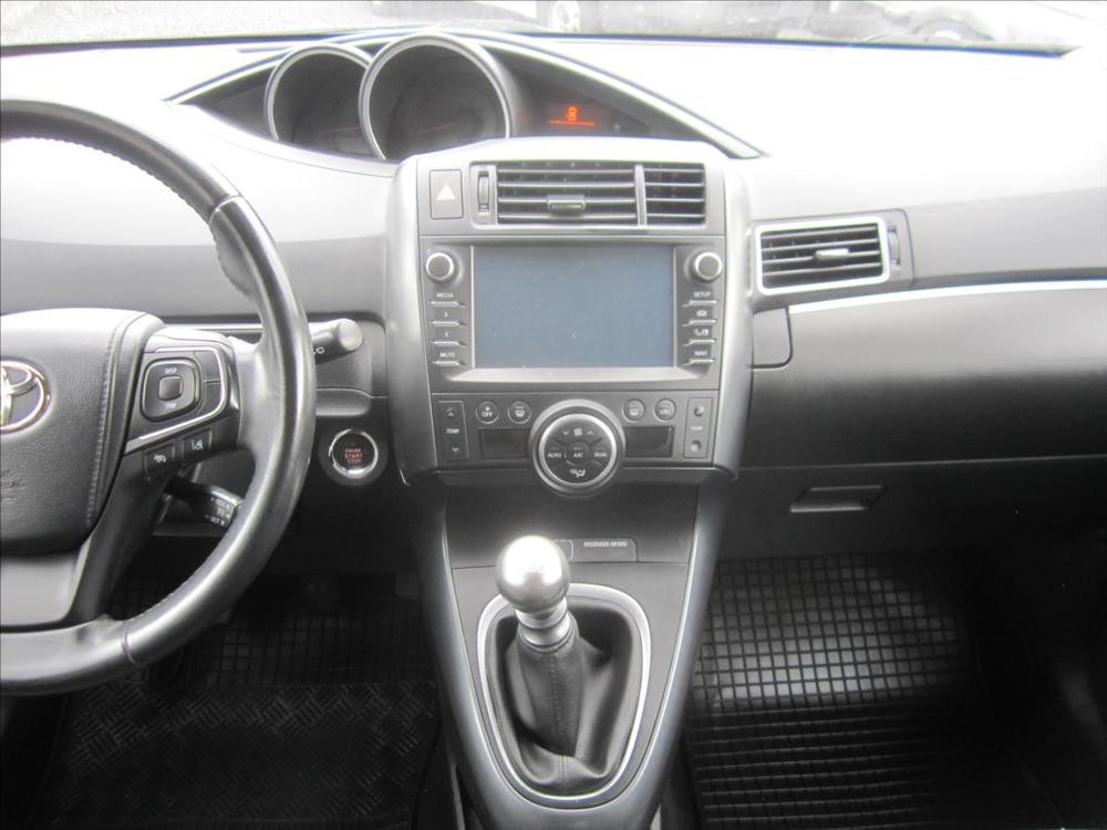 Toyota Verso 1.8 Valvematic, Bi-xenony