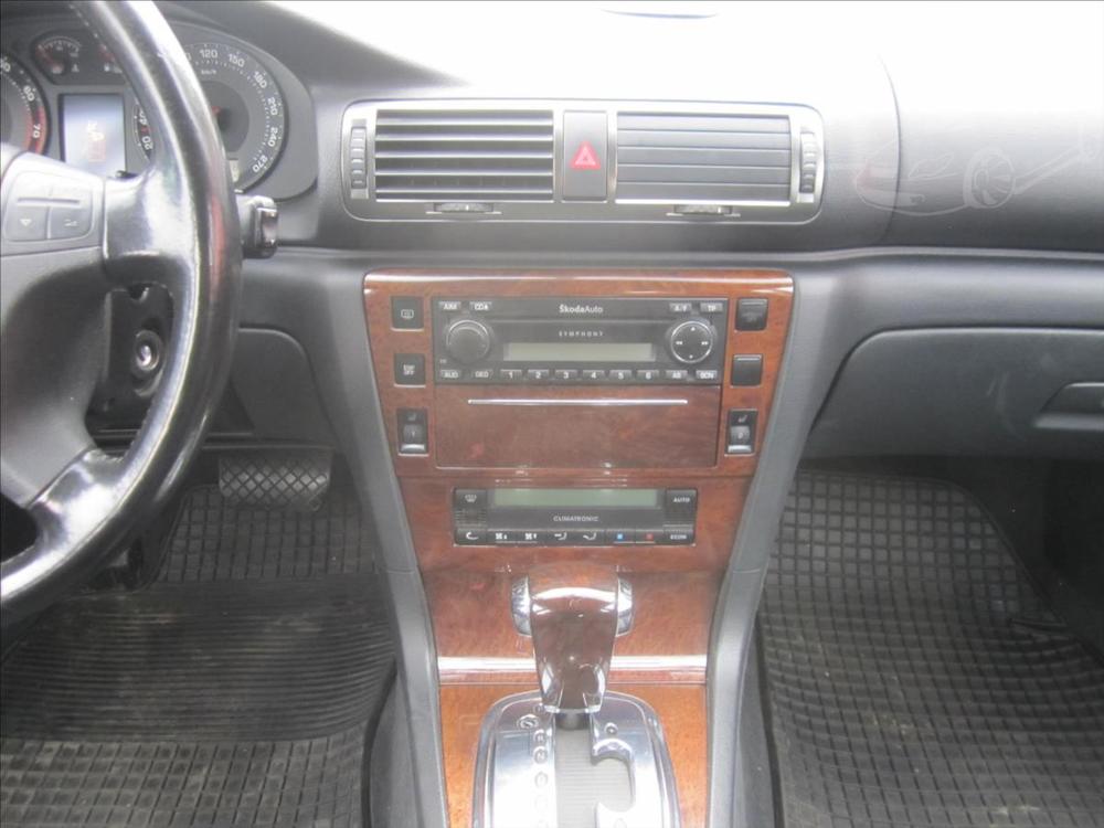 koda Superb 2.8i V6 Elegance Tiptronic