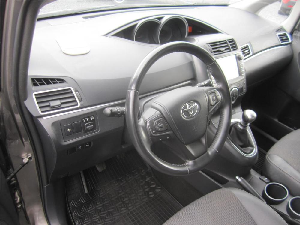 Toyota Verso 1.8 Valvematic, Bi-xenony