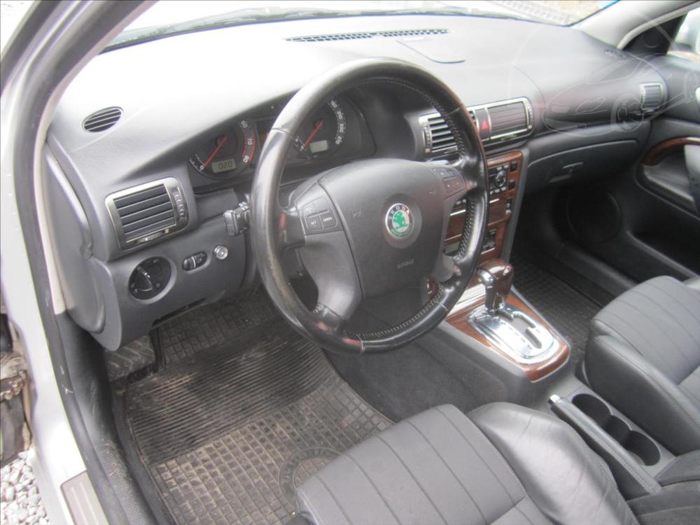 koda Superb 2.8i V6 Elegance Tiptronic