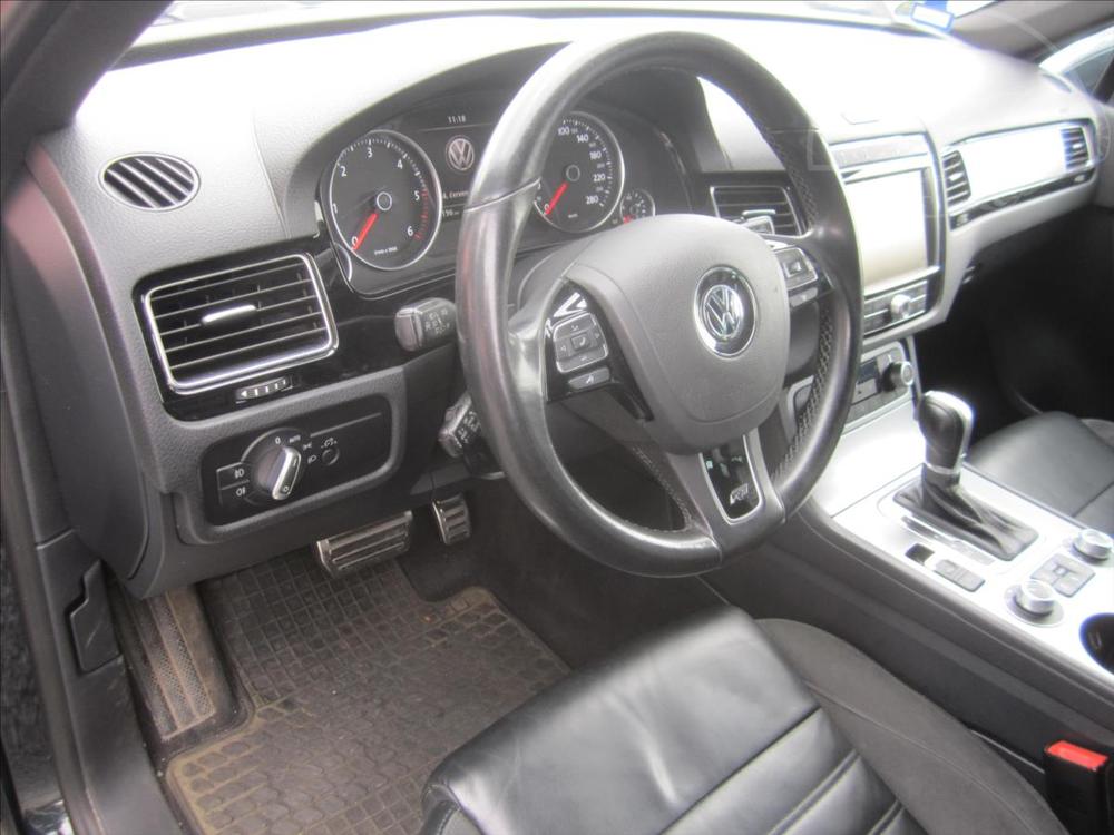 Volkswagen Touareg 3.0TDi V6 DSG, R-Line, 4x4, 2.