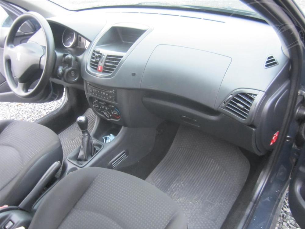 Peugeot 206 +  1.1i KLIMA