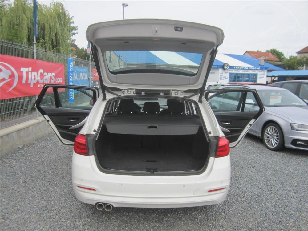 BMW 320 d Touring xDrive ADVANTAGE,