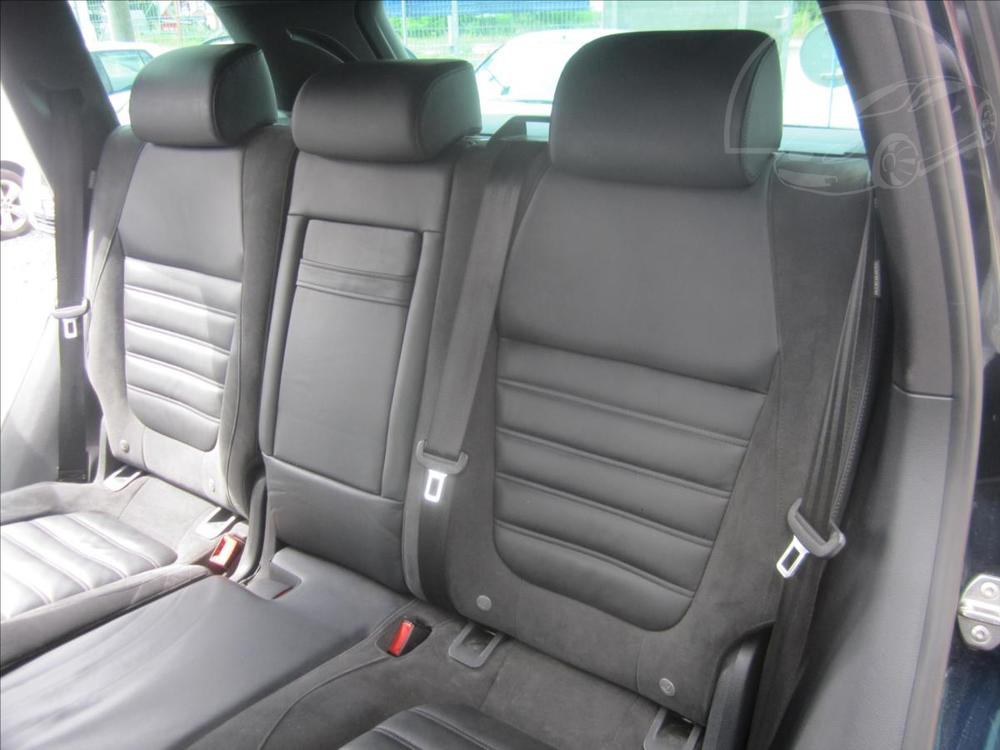 Volkswagen Touareg 3.0TDi V6 DSG, R-Line, 4x4, 2.