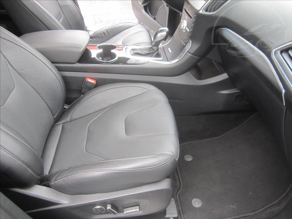 Ford S-Max 2.0TDCi 132kW Ghia, PowerShift