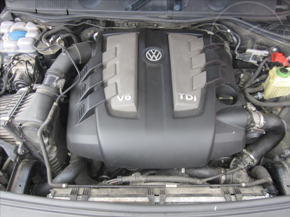 Volkswagen Touareg 3.0TDi V6 DSG, R-Line, 4x4, 2.