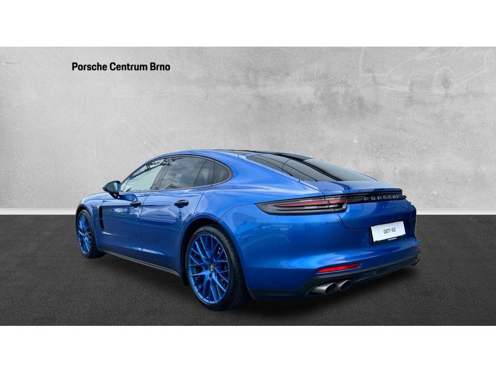 Porsche Panamera 4