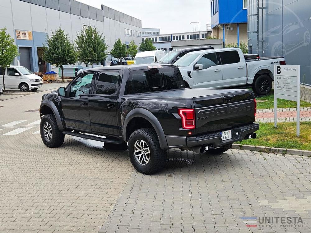 Ford F-150 RAPTOR