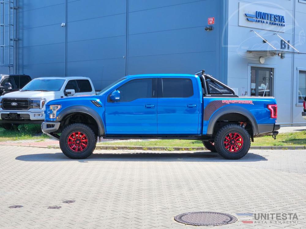 Ford F-150 RAPTOR