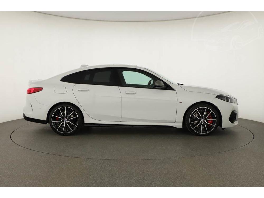 BMW 2 M235i Gran Coup, M Paket