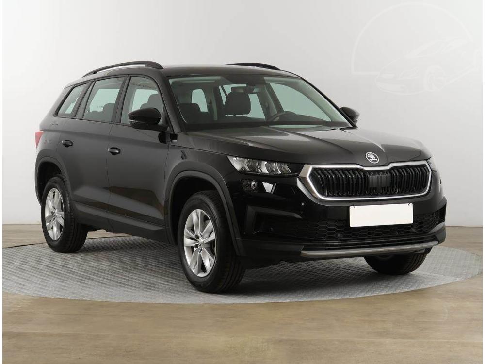 Škoda Kodiaq 1.5 TSI, 7 míst, Serv.kniha