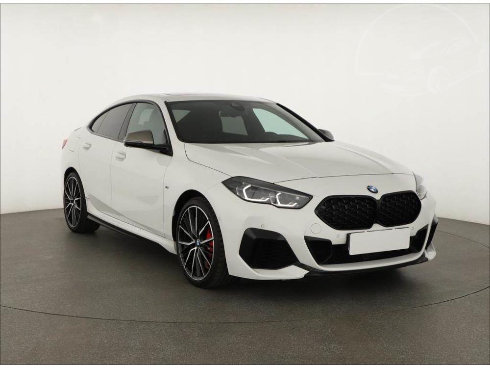 Prodm BMW 2 M235i Gran Coup, M Paket