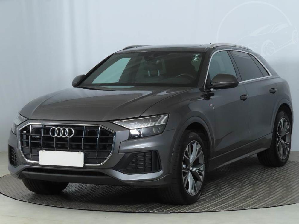 Audi Q8 50 TDI, R, 1.MAJ, TOV.ZRUKA