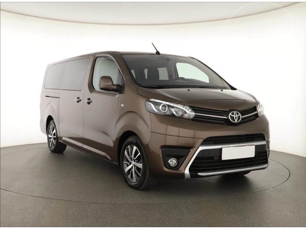 Prodm Toyota ProAce 2.0 D-4D, Family, Bus, 8Mst