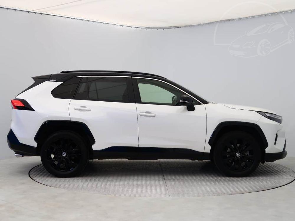 Toyota RAV4 2.5 Hybrid, R,1.MAJ,DPH,AUT