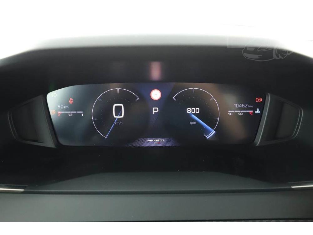 Peugeot 2008 1.2 PureTech, Allure, Automat