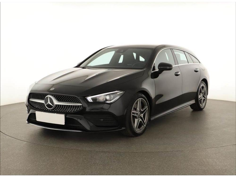 Mercedes-Benz CLA 200d, AMG Paket