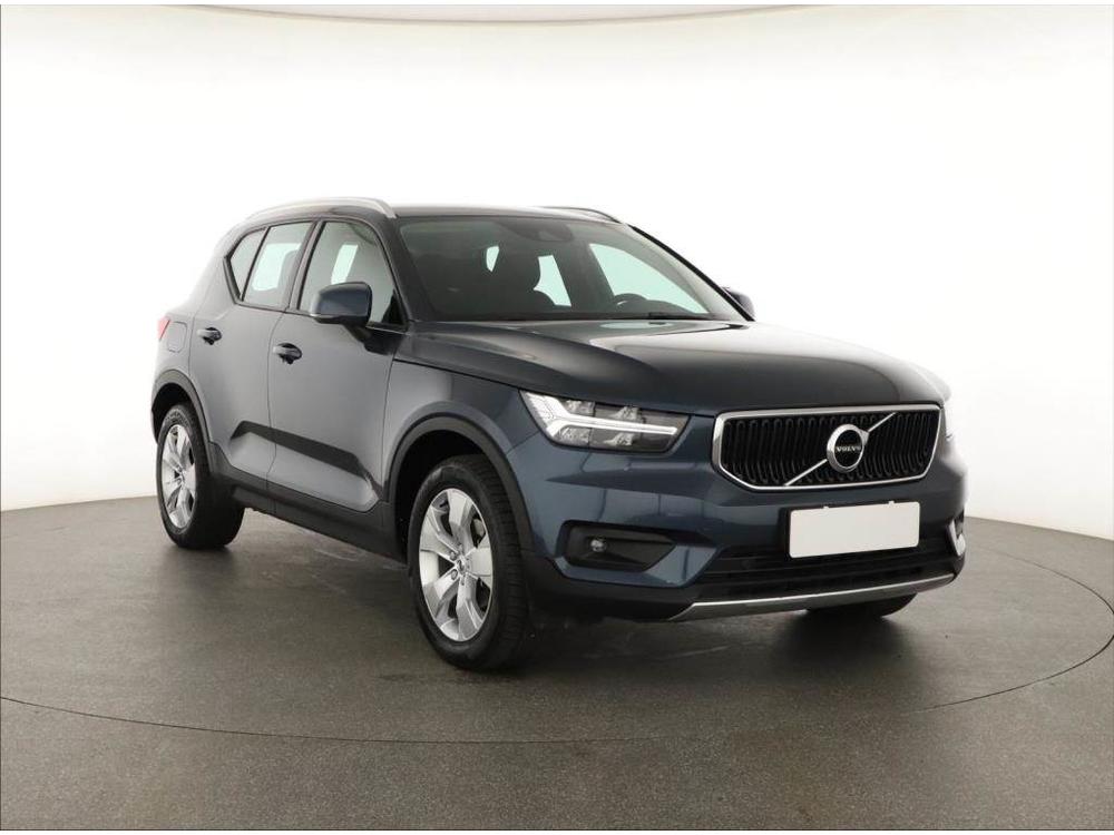 Volvo XC40 T3, Momentum Pro, Automat, ČR