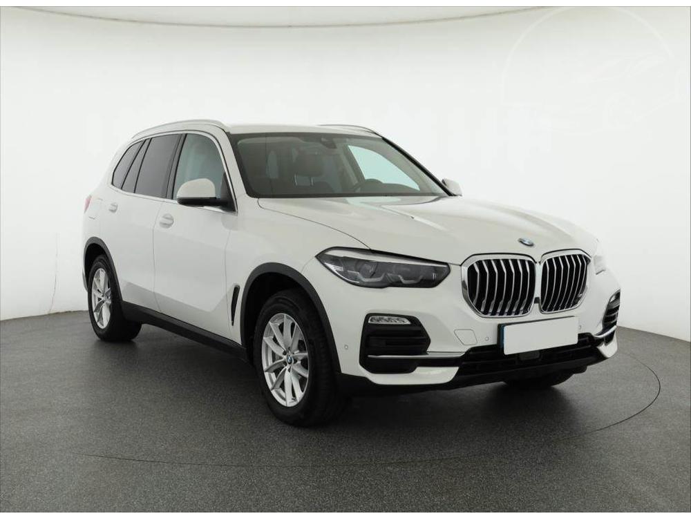 BMW X5 xDrive40i, ČR, Navi