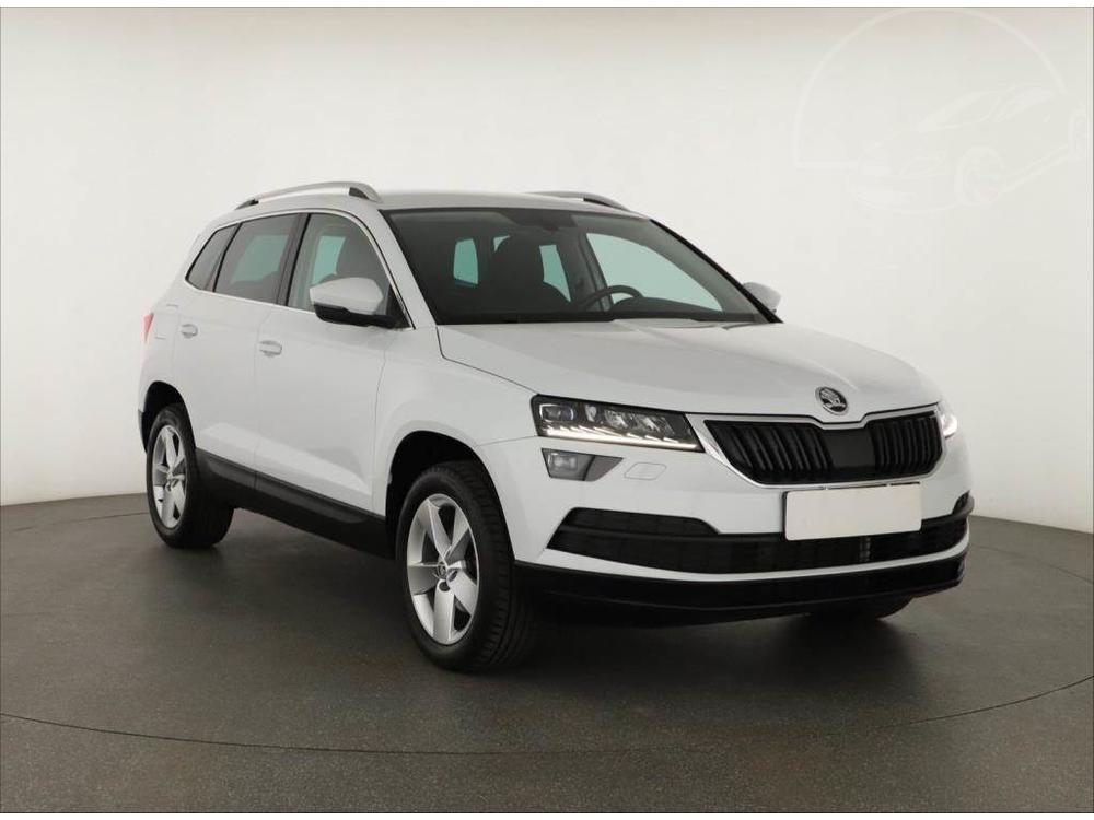 Škoda Karoq 1.5 TSI, Automat, ČR,1.maj