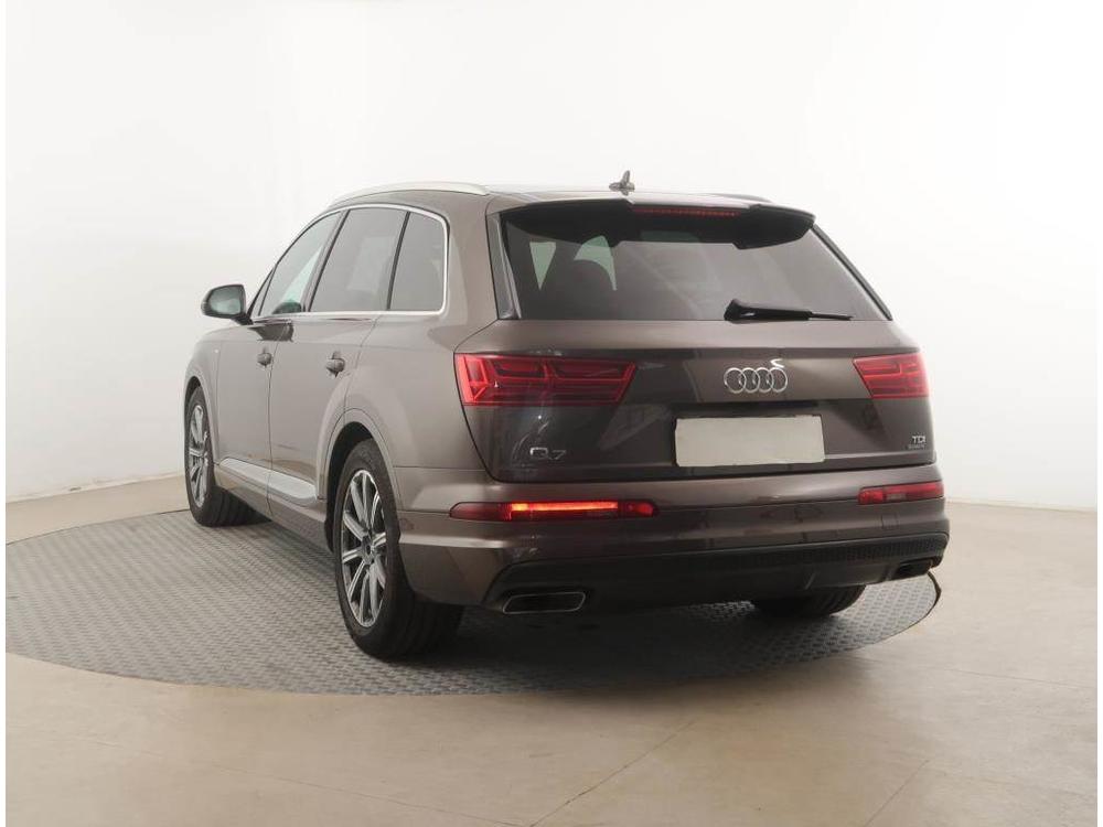 Audi Q7 3.0 TDI, R, DPH