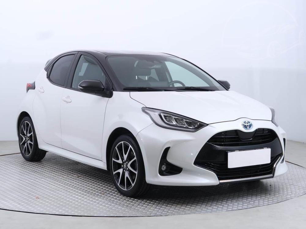 Toyota Yaris 1.5 VVT-i Hybrid, Automat, ČR