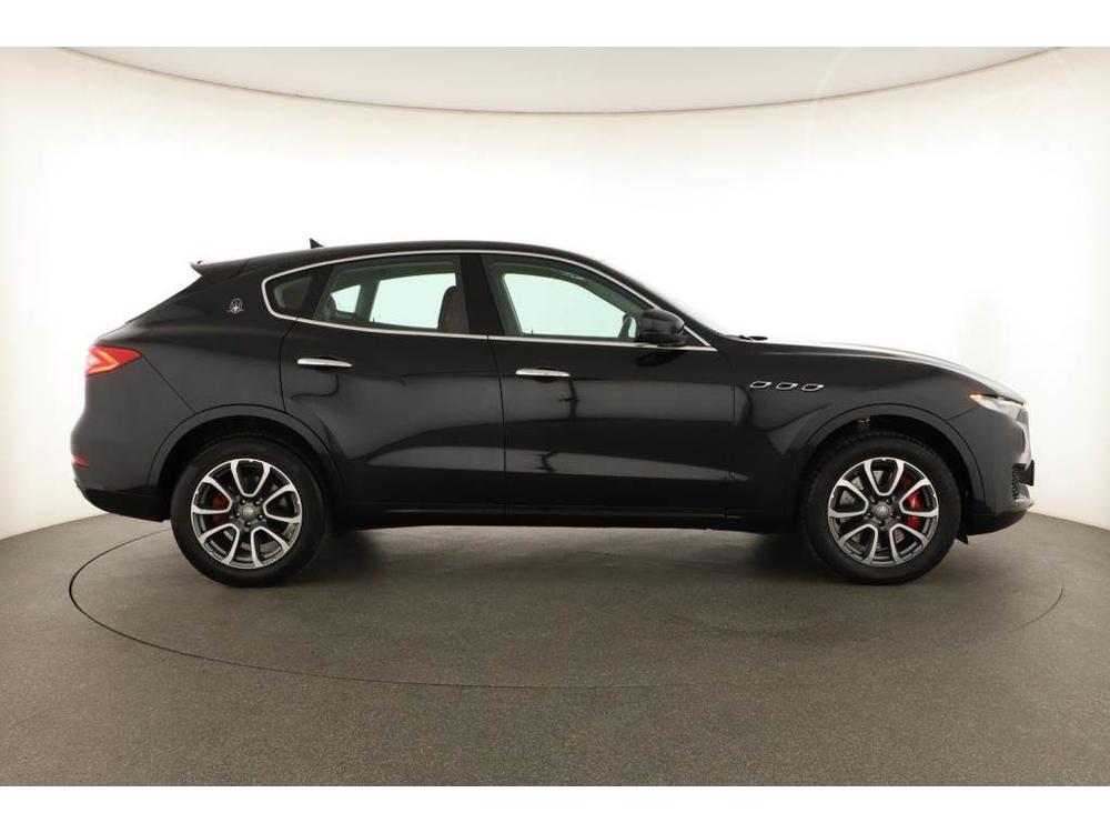 Maserati Levante V6 S, R, 1.maj, DPH